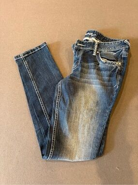 Amethyst Jeans Straight Leg Women's Jeans in Indigo Blue